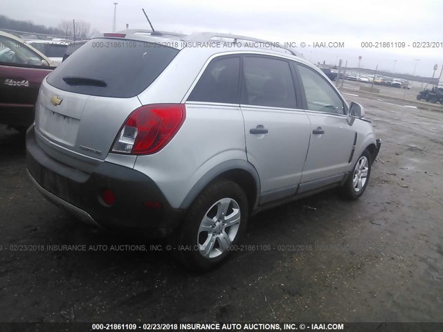 3GNAL2EK5ES585389 - 2014 CHEVROLET CAPTIVA LS 银色 照片 4