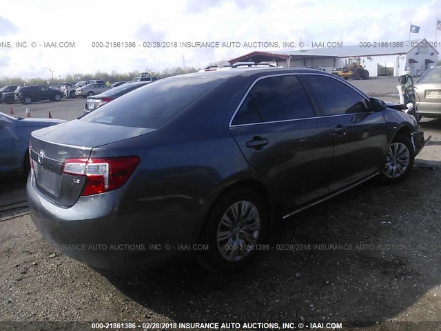 4T1BF1FK2EU391220 - 2014 TOYOTA CAMRY L/SE/LE/XLE ნაცრისფერი ფოტო 4