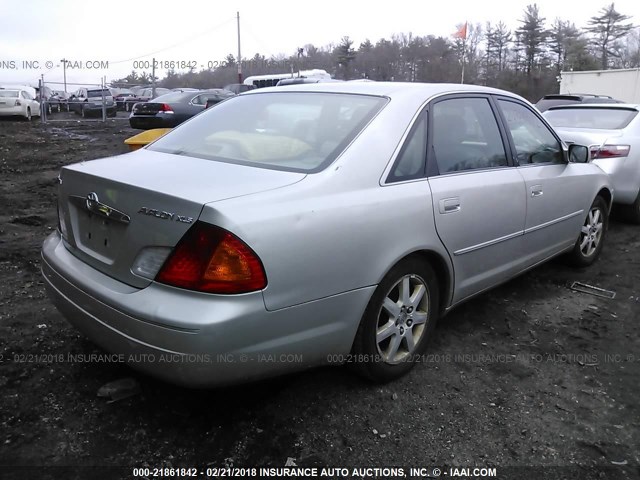 4T1BF28B82U256662 - 2002 TOYOTA AVALON XL/XLS SILVER photo 4