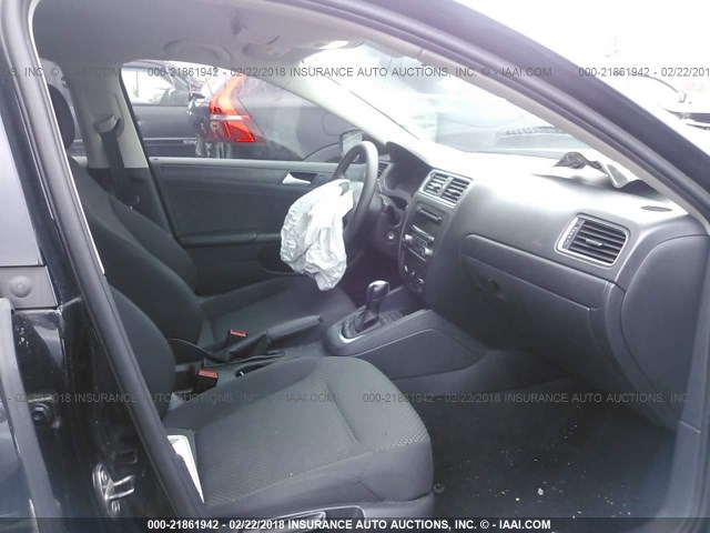 3VW2K7AJ2DM368019 - 2013 VOLKSWAGEN JETTA S 黑色 照片 5