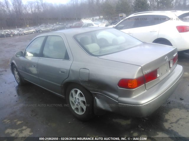 JT2BG22K1Y0461596 - 2000 TOYOTA CAMRY CE/LE/XLE 棕色 照片 3