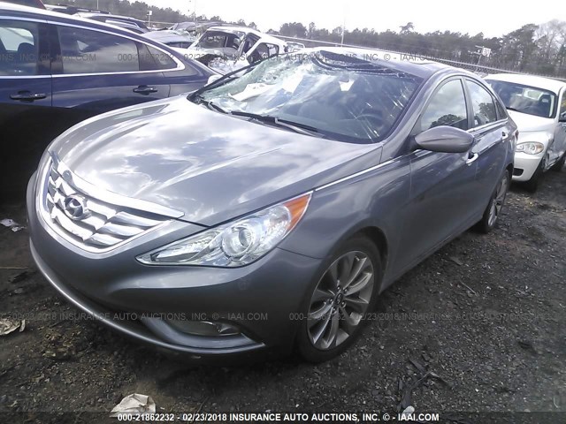 5NPEC4AC1BH138939 - 2011 HYUNDAI SONATA SE/LIMITED GRAY photo 2