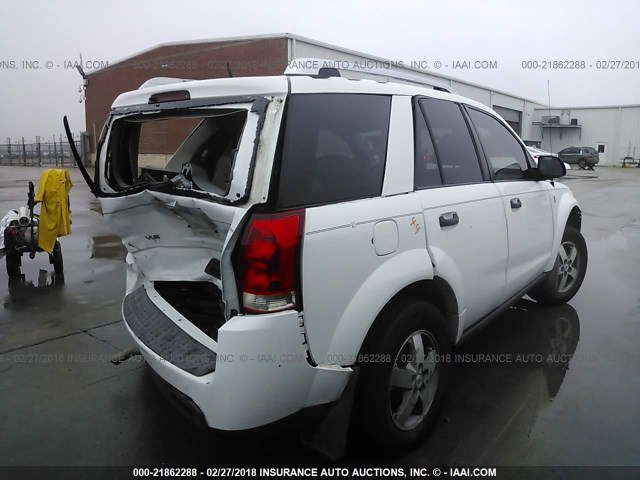 5GZCZ33D26S825892 - 2006 SATURN VUE WHITE photo 4