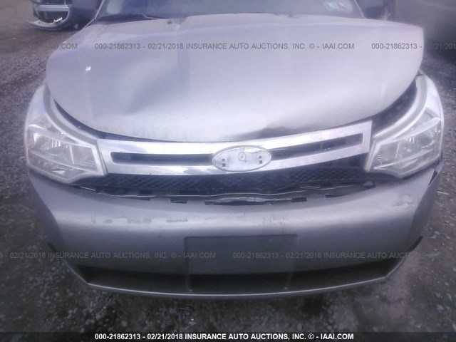 1FAHP35N88W286229 - 2008 FORD FOCUS SE/SEL/SES GRAY photo 6