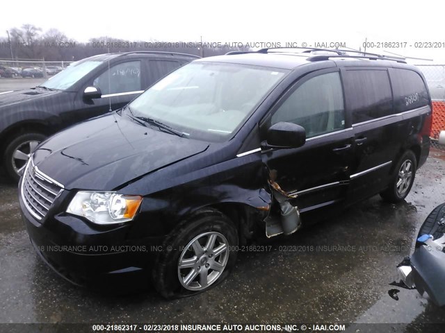 2A4RR5DX3AR405787 - 2010 CHRYSLER TOWN & COUNTRY TOURING BLACK photo 2