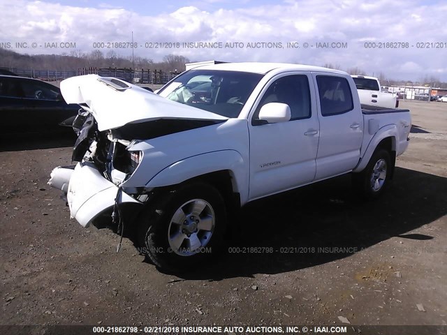 5TEJU62N78Z530823 - 2008 TOYOTA TACOMA DOUBLE CAB PRERUNNER WHITE photo 2