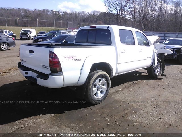 5TEJU62N78Z530823 - 2008 TOYOTA TACOMA DOUBLE CAB PRERUNNER WHITE photo 4