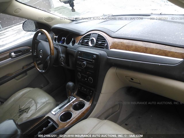 5GAER237X8J138085 - 2008 BUICK ENCLAVE CXL ყავისფერი ფოტო 5