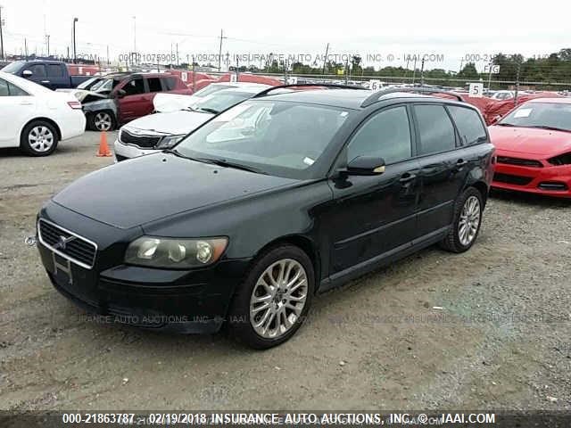 YV1MW390352108834 - 2005 VOLVO V50 2.4I BLACK photo 2