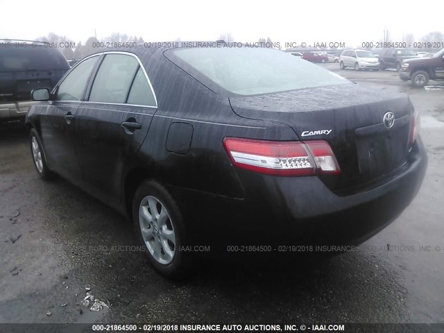 4T4BF3EKXBR092900 - 2011 TOYOTA CAMRY SE/LE/XLE BLACK photo 3