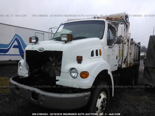 2FZHATAK52AJ74268 - 2002 STERLING TRUCK LT 7500 Unknown photo 2