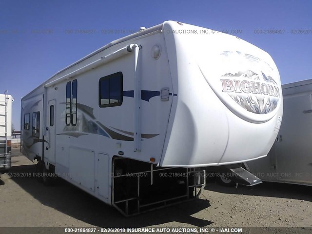 5SFGF36289E011820 - 2009 HEARTLAND BIGHORN 3670RL  WHITE photo 1