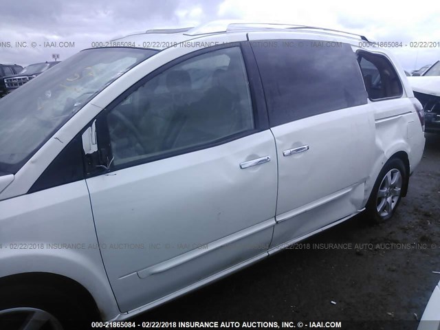 5N1BV28U88N104064 - 2008 NISSAN QUEST S/SE/SL WHITE photo 6