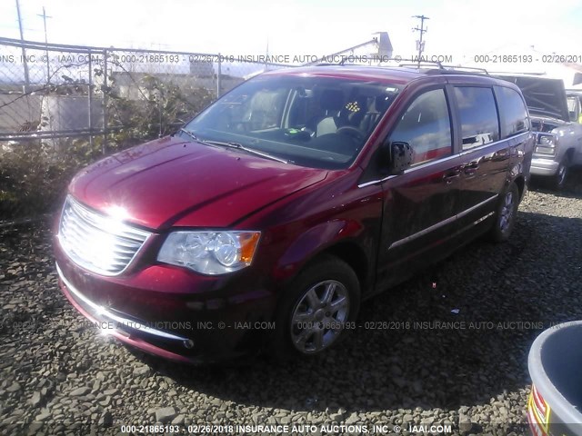 2C4RC1BGXCR400611 - 2012 CHRYSLER TOWN & COUNTRY TOURING RED photo 2