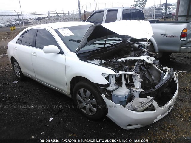 4T1BF3EK3AU520556 - 2010 TOYOTA CAMRY SE/LE/XLE WHITE photo 1