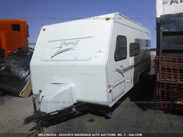 4X4TFLW201D069944 - 2001 FOREST RIVER FLAGSTAFF  白色 照片 2