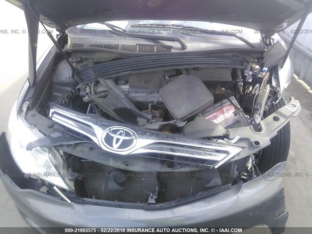 4T1BF1FK1CU061114 - 2012 TOYOTA CAMRY SE/LE/XLE GRAY photo 10