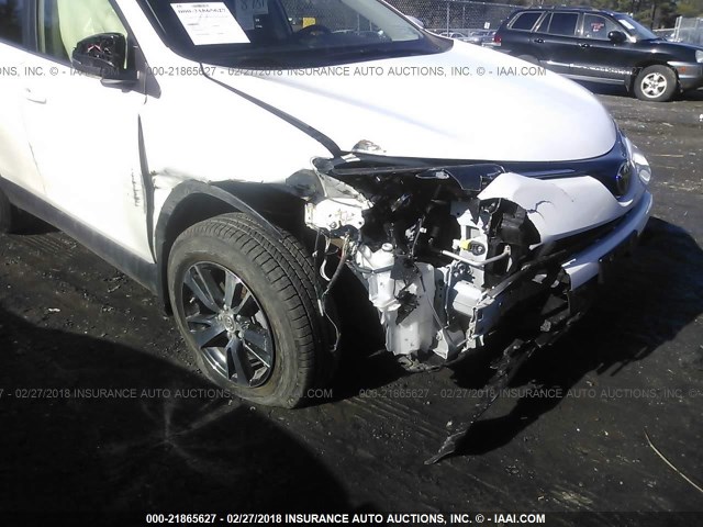 JTMRFREV7JJ718381 - 2018 TOYOTA RAV4 ADVENTURE/XLE 白色 照片 6