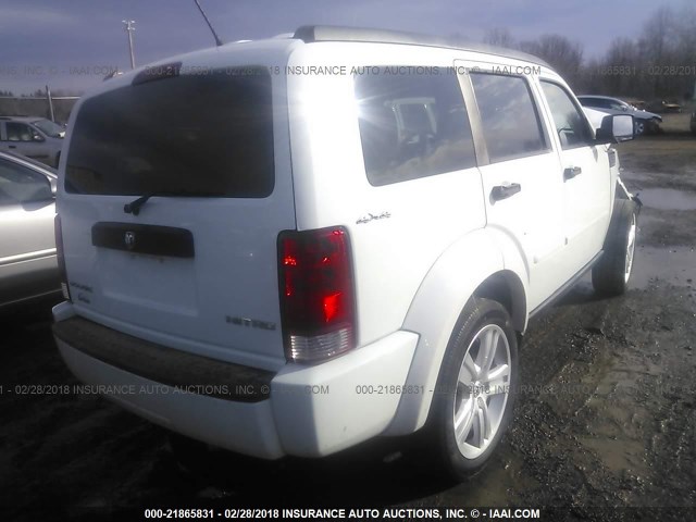 1D4PU4GK6BW598762 - 2011 DODGE NITRO HEAT WHITE photo 4