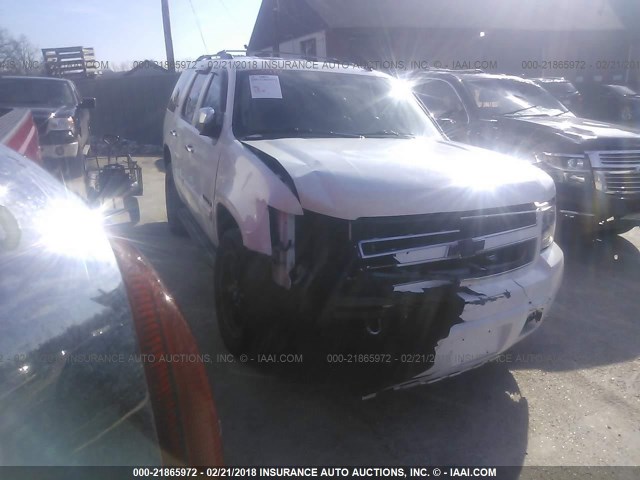 1GNFK13078J183223 - 2008 CHEVROLET TAHOE K1500 WHITE photo 1