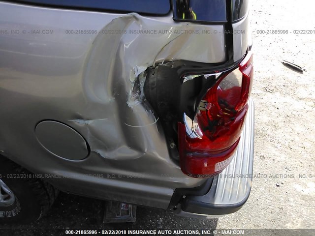 1FMRU15L01LB67491 - 2001 FORD EXPEDITION XLT ოქროსფერი ფოტო 6