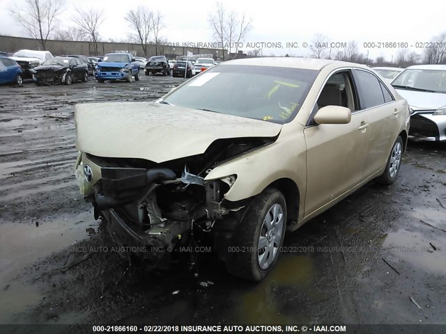 4T1BF3EK8AU069849 - 2010 TOYOTA CAMRY SE/LE/XLE TAN photo 2