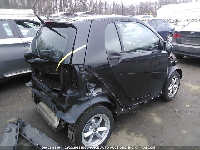 WMEEJ3BA1FK804039 - 2015 SMART FORTWO PURE/PASSION BLACK photo 4