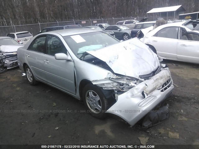 4T1BF32K92U521622 - 2002 TOYOTA CAMRY LE/XLE/SE GRAY photo 1