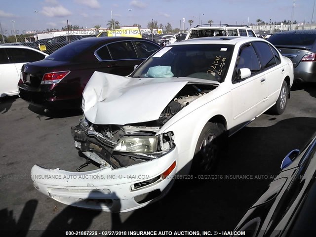 JN1CA21D7XT221016 - 1999 NISSAN MAXIMA GLE/GXE/SE WHITE photo 2