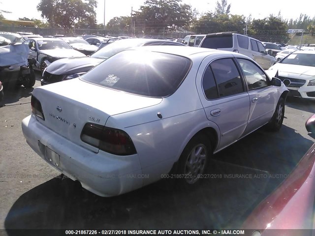 JN1CA21D7XT221016 - 1999 NISSAN MAXIMA GLE/GXE/SE WHITE photo 4