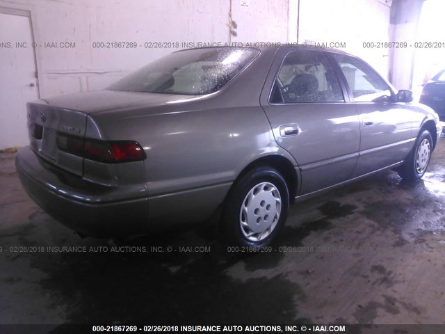 4T1BG22K5WU189627 - 1998 TOYOTA CAMRY CE/LE/XLE 灰色 照片 4