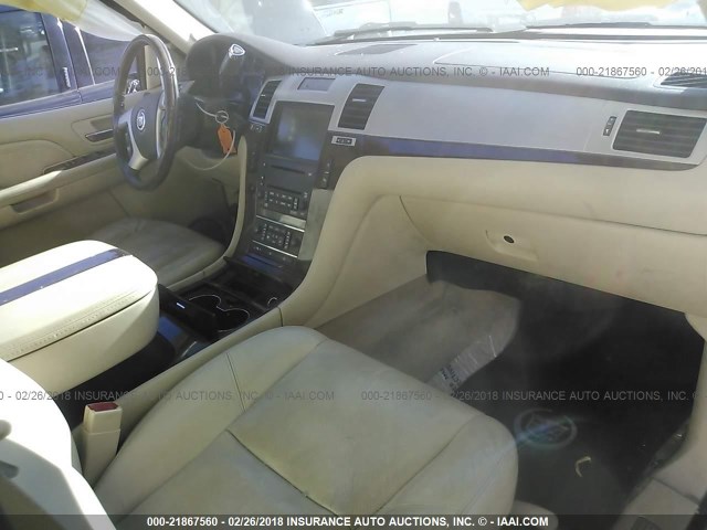 1GYFK63838R134298 - 2008 CADILLAC ESCALADE LUXURY CREAM photo 5