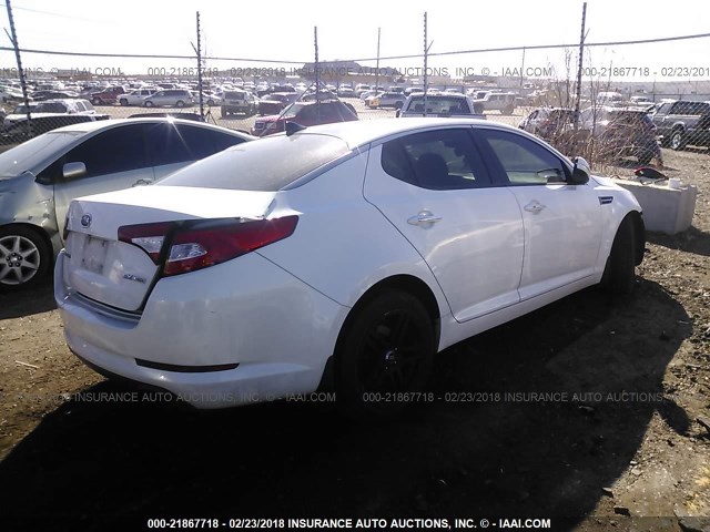 5XXGN4A60CG010637 - 2012 KIA OPTIMA EX WHITE photo 4