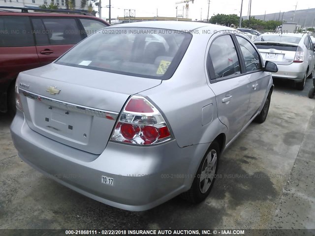 KL1TD56E19B381318 - 2009 CHEVROLET AVEO LS/LT SILVER photo 4