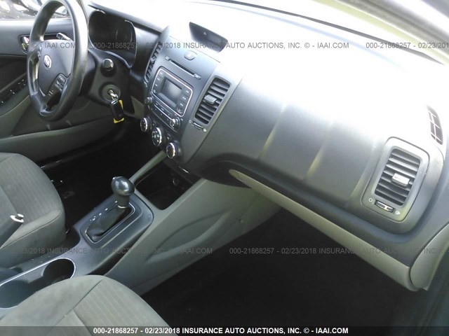 KNAFX4A66E5202803 - 2014 KIA FORTE LX BLUE photo 5