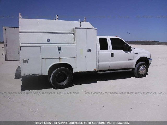 1FDXX46P64ED37752 - 2004 FORD F450 SUPER DUTY WHITE photo 4