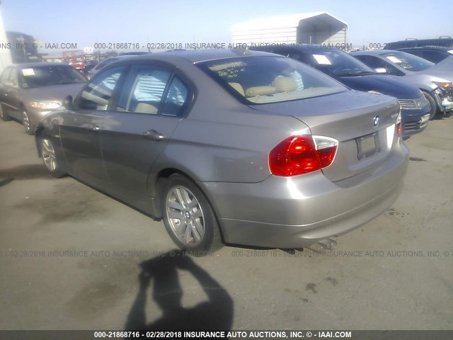 WBAVC53517FZ81445 - 2007 BMW 328 I SULEV GRAY photo 3