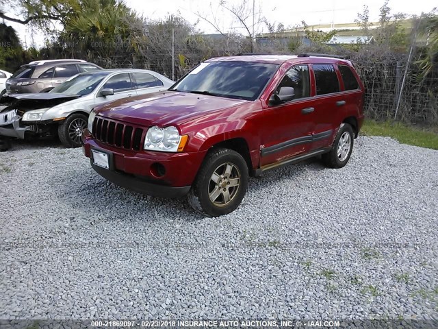 1J4GR48K85C722379 - 2005 JEEP GRAND CHEROKEE LAREDO/COLUMBIA/FREEDOM 红色 照片 2