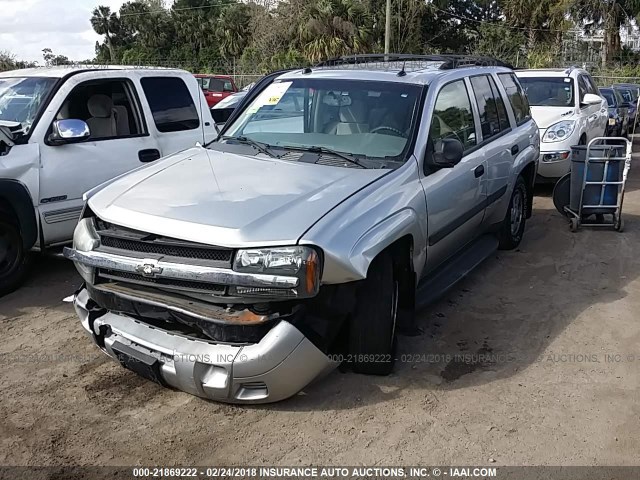 1GNDT13S152150813 - 2005 CHEVROLET TRAILBLAZER LS/LT SILVER photo 2