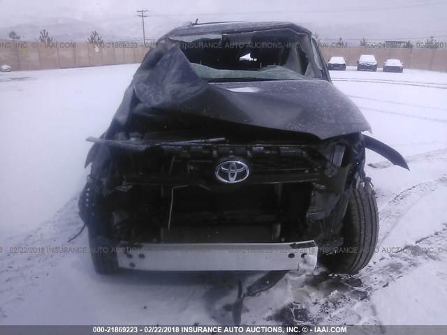 JTEBU5JR5G5392697 - 2016 TOYOTA 4RUNNER SR5 PREM/LTDL/TRAIL/TRD GRAY photo 6