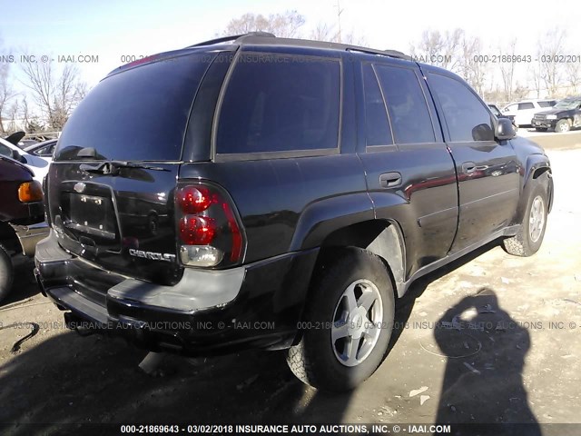 1GNDS13S362177001 - 2006 CHEVROLET TRAILBLAZER LS/LT BLACK photo 4