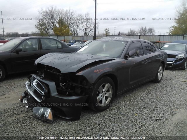2C3CDXBG8DH663875 - 2013 DODGE CHARGER SE GRAY photo 2