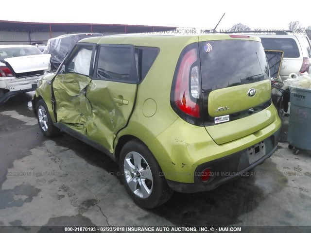 KNDJN2A25H7879077 - 2017 KIA SOUL GREEN photo 3