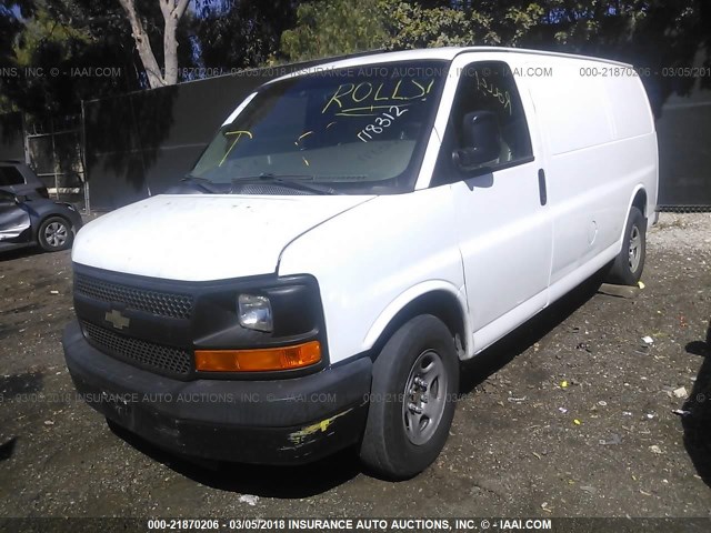 1GCFG15X071240929 - 2007 CHEVROLET EXPRESS G1500  WHITE photo 2