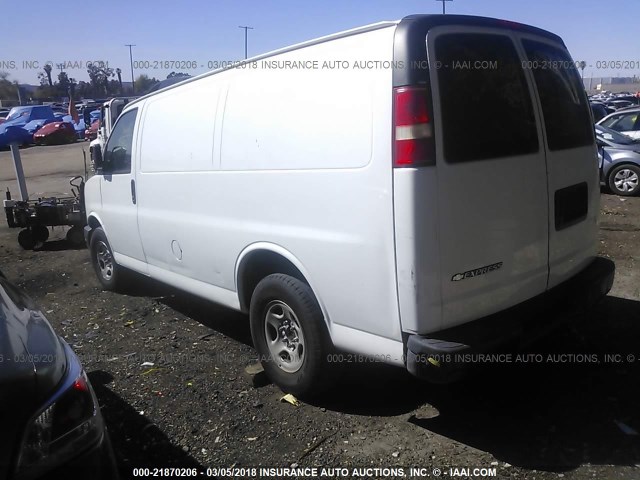 1GCFG15X071240929 - 2007 CHEVROLET EXPRESS G1500  WHITE photo 3