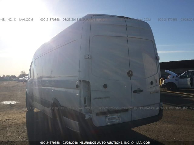 WD3PE8DCXF5949726 - 2015 MERCEDES-BENZ SPRINTER 2500 WHITE photo 3