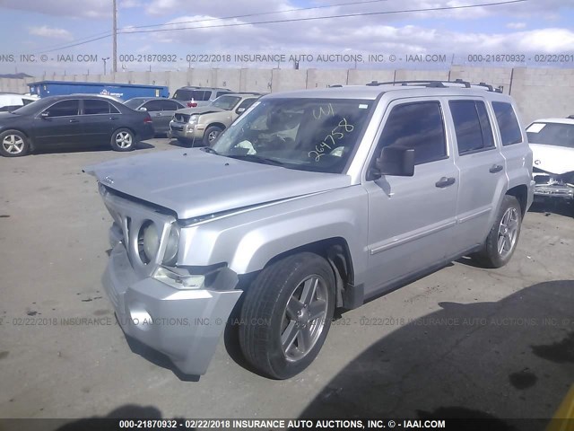 1J8FT48W47D352415 - 2007 JEEP PATRIOT LIMITED SILVER photo 2