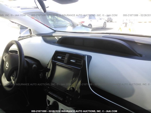 JTDKARFP6H3004739 - 2017 TOYOTA PRIUS PRIME  灰色 照片 5