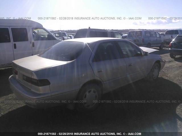 4T1BG22KXXU424153 - 1999 TOYOTA CAMRY CE/LE/XLE 金色 照片 4