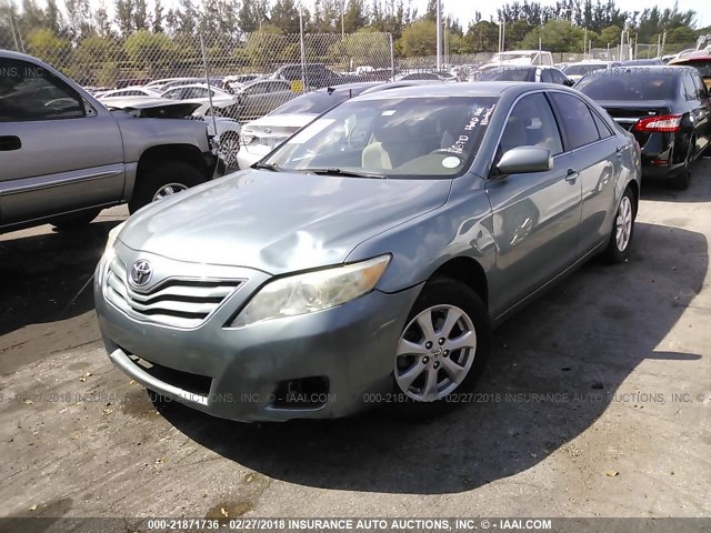 4T1BF3EKXBU596311 - 2011 TOYOTA CAMRY SE/LE/XLE TEAL photo 2